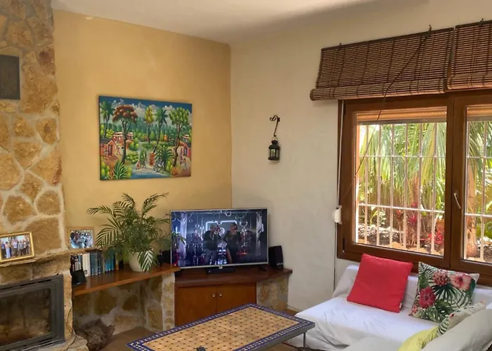 House Near Conil With A Tropical Garden And Pool