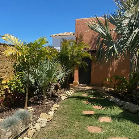 House Near Conil With A Tropical Garden And Pool Коніль-де-ла-Фронтера