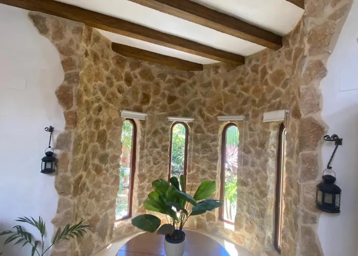 Будинок відпочинку House Near Conil With A Tropical Garden And Pool *