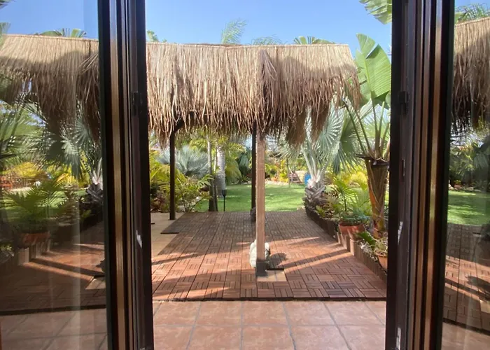 Будинок відпочинку House Near Conil With A Tropical Garden And Pool *